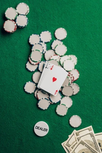 Win display: cascades and multipliers shown in real-time. Win sequence with cascade animation and payout display